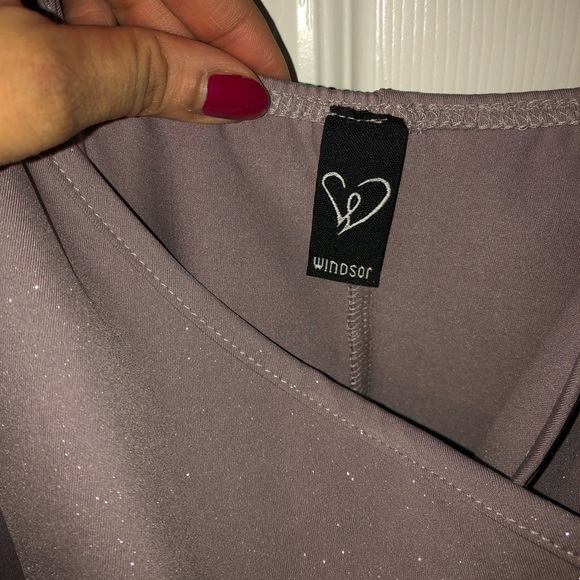 Fitted Windsor dress  - Picture 6 of 8